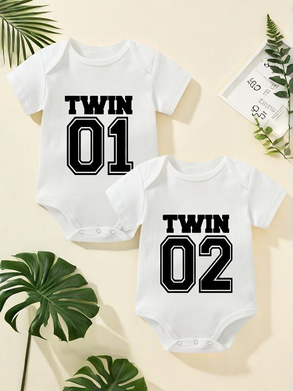 2pcs Baby Outfit, Twin Baby Outfit 01, 02 Number Print.