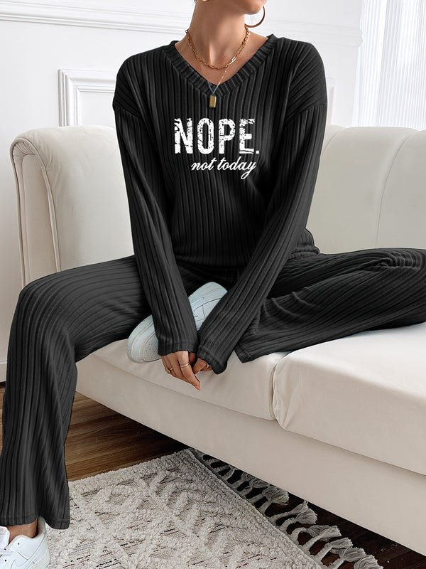 Casual And Stylish Two-Piece Set for Women.