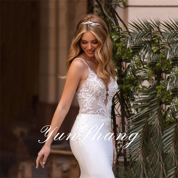 Women’s Yunshang Customized Elegant Mermaid Wedding Dress.
