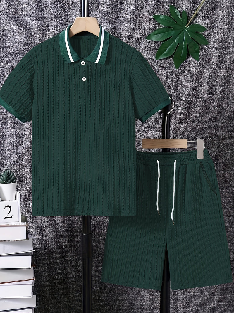 Men'S Casual Fashion Set Featuring a Top And Shorts.
