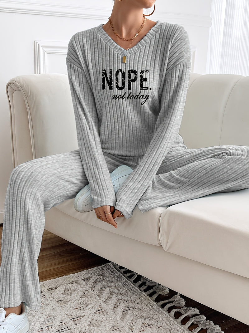 Casual And Stylish Two-Piece Set for Women.