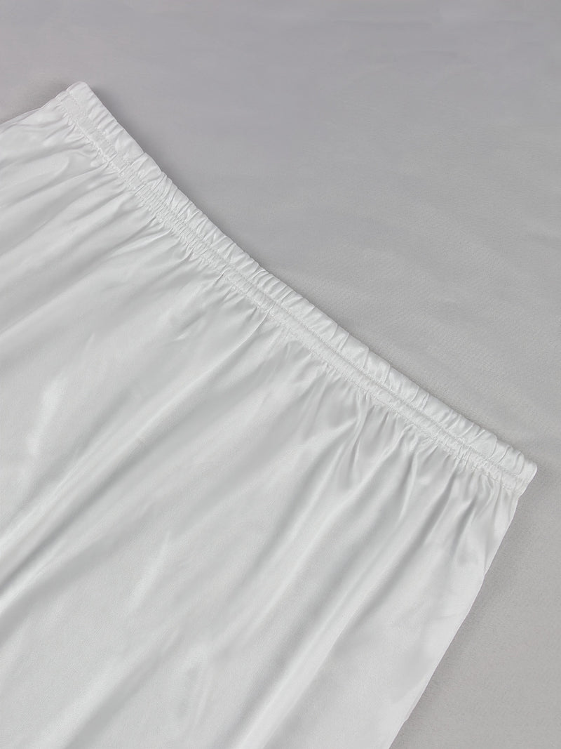 Women's Two-Piece Set Featuring an Exquisite Lace-Trimmed Skirt.