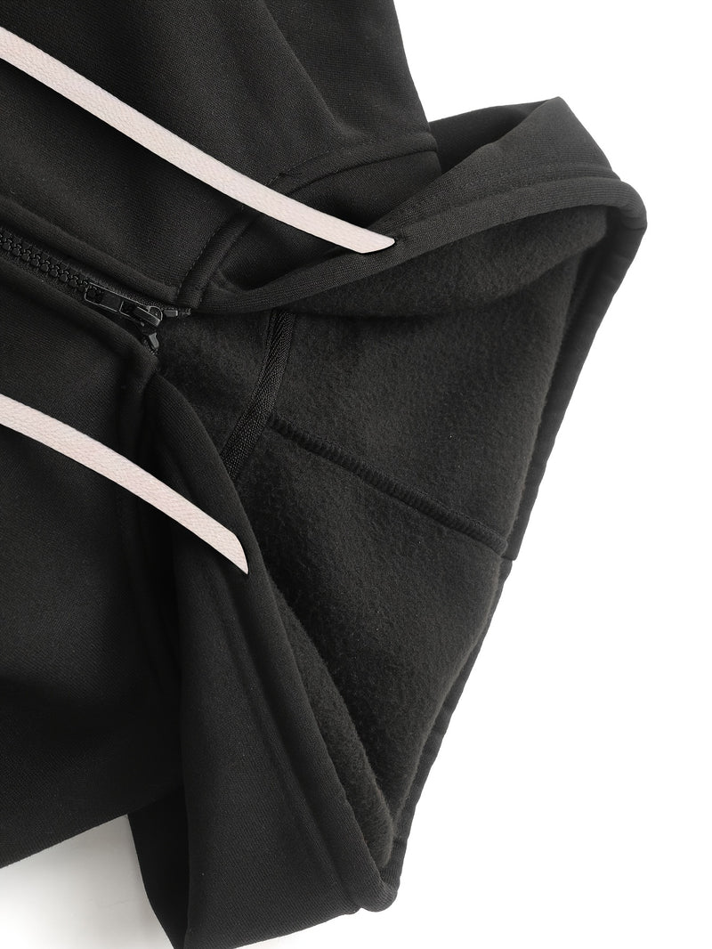 Men’s New Trendy Fashion Zip-Up Hoodie and Loose Cargo Pants.