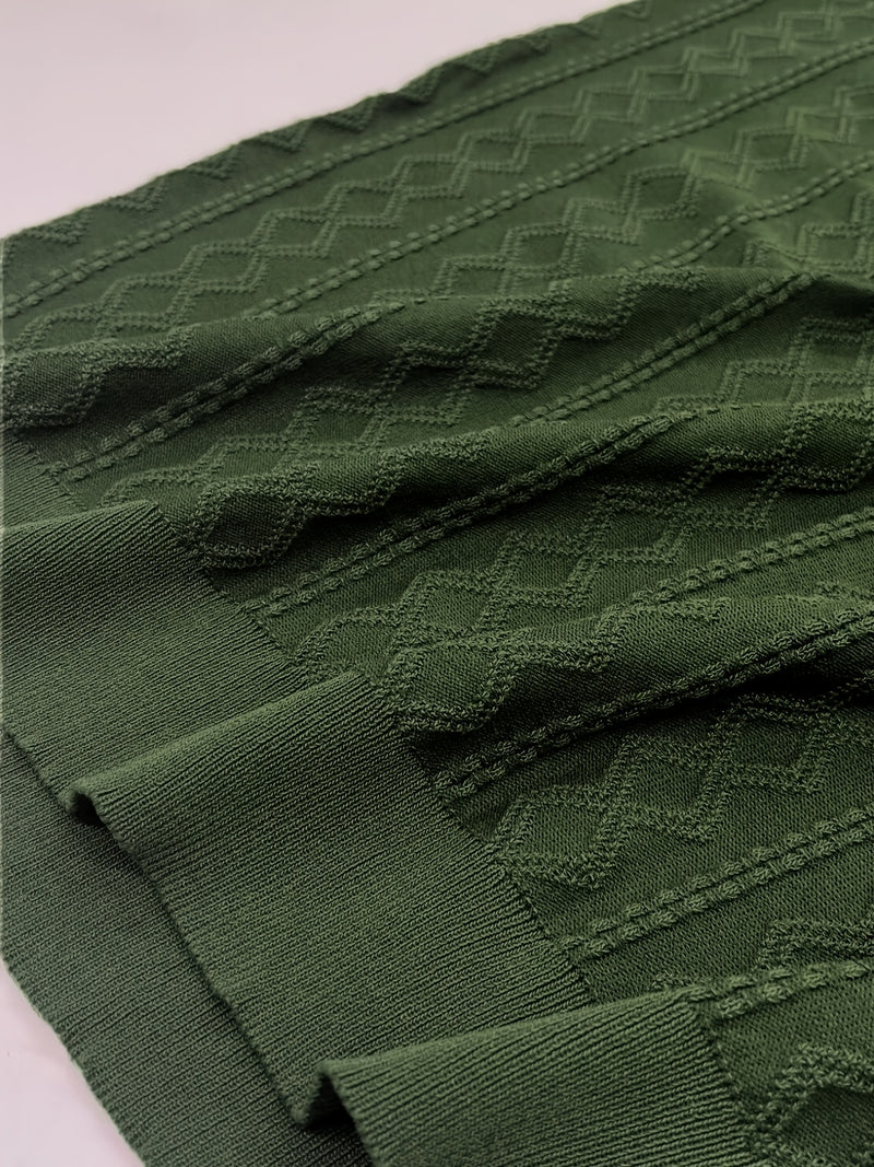 Men's Knit Casual T-Shirt, Fashionable Contrast Color Design.