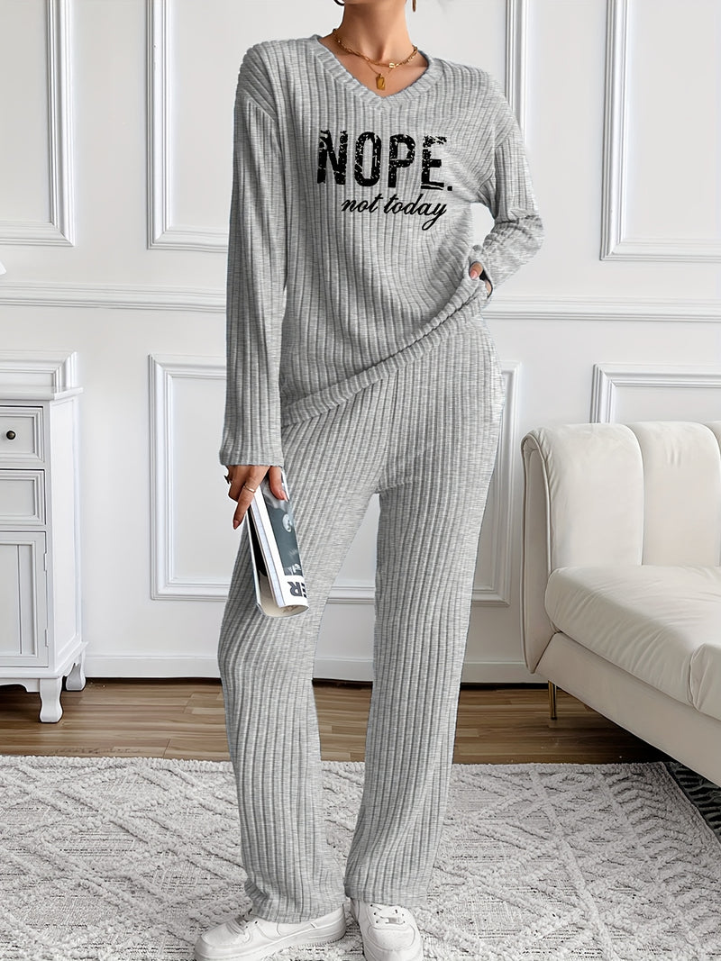 Casual And Stylish Two-Piece Set for Women.