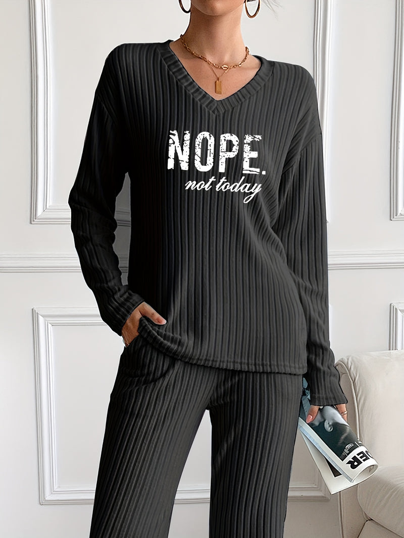 Casual And Stylish Two-Piece Set for Women.