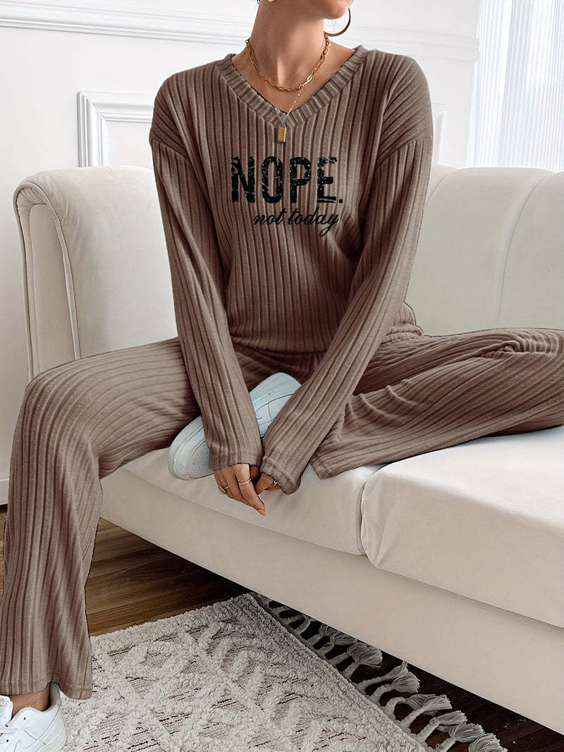 Casual And Stylish Two-Piece Set for Women.