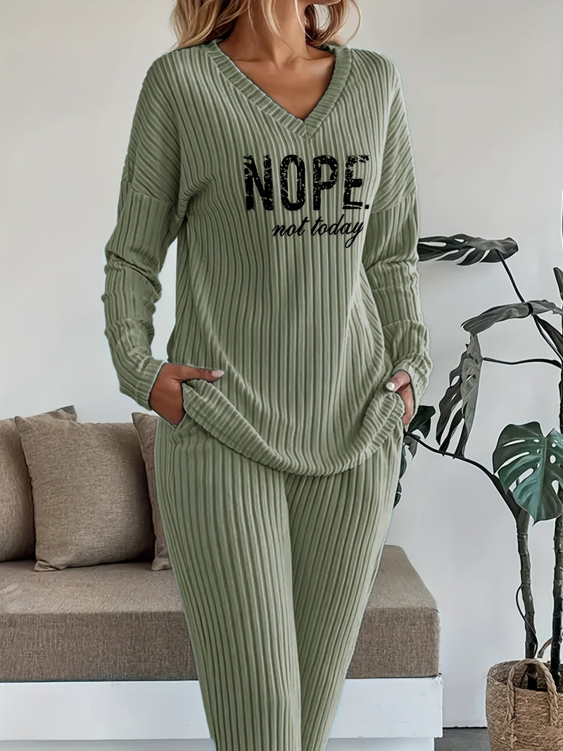 Casual And Stylish Two-Piece Set for Women.