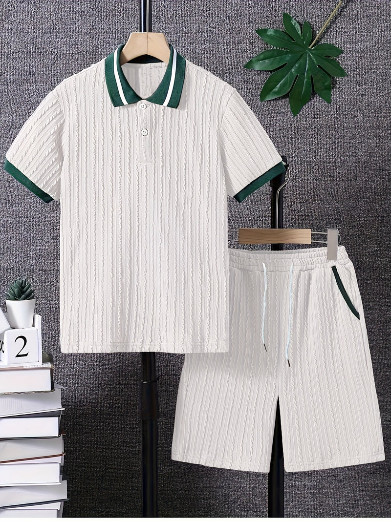 Men'S Casual Fashion Set Featuring a Top And Shorts.