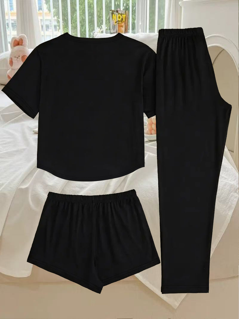 A Three-Piece Women's Loungewear Set, Featuring a Printed Design.