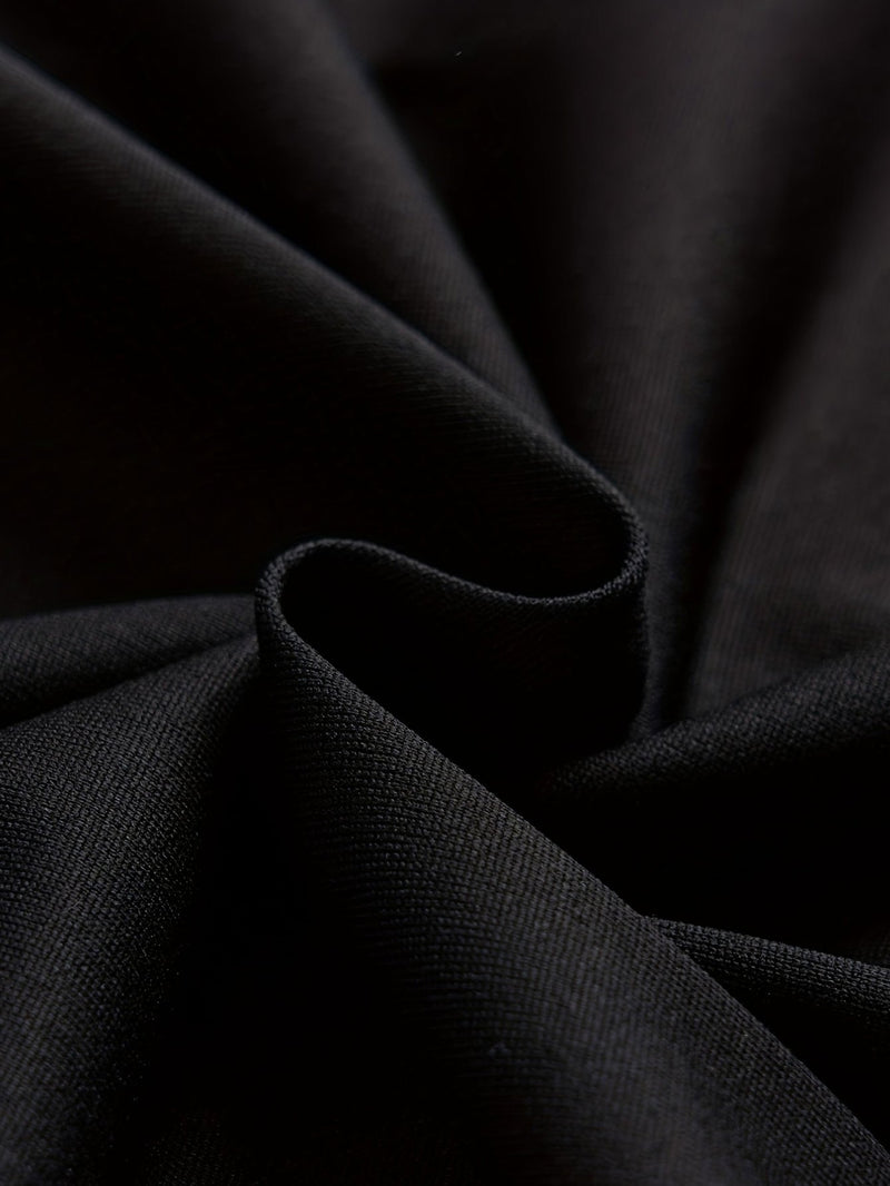 Two-piece set short-sleeved T-shirt and short leggings.