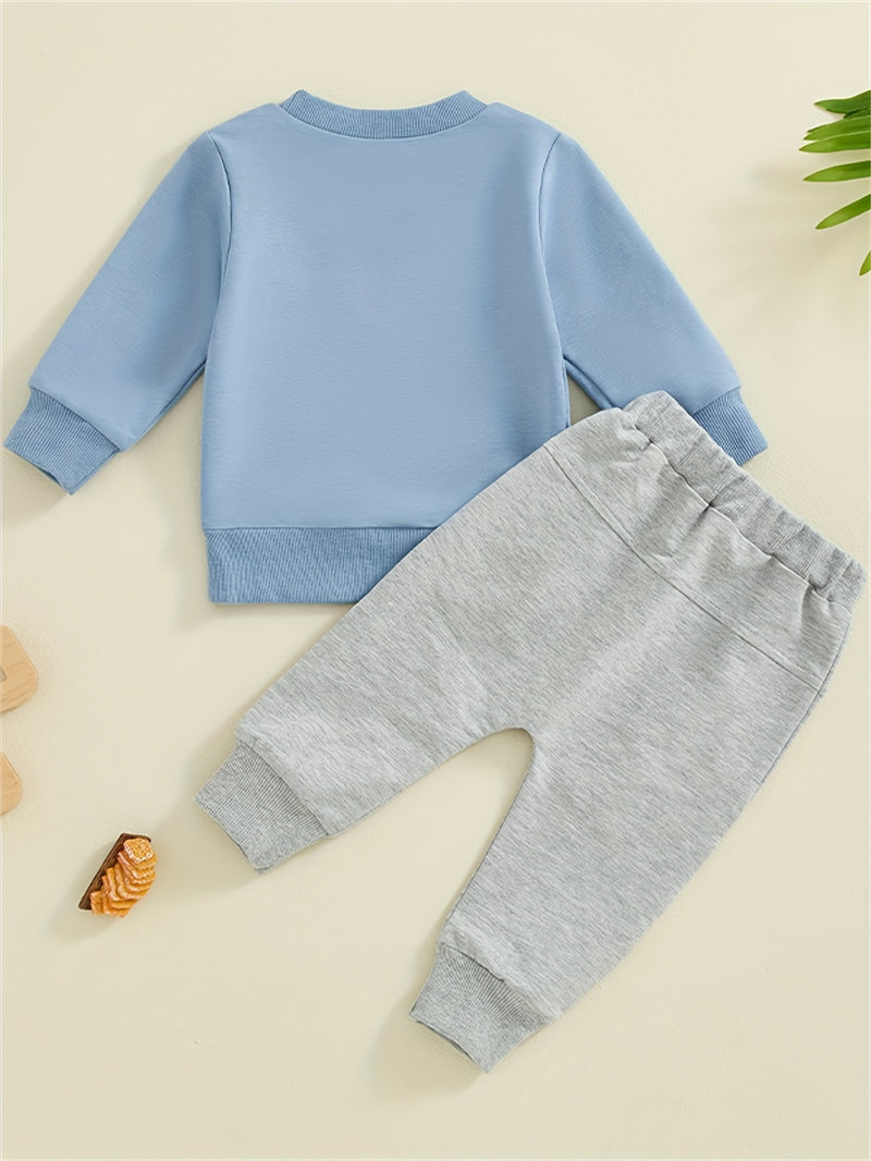 Baby Boy's Sweatshirt And Pants Set with 'Mom'S Little Man Print.