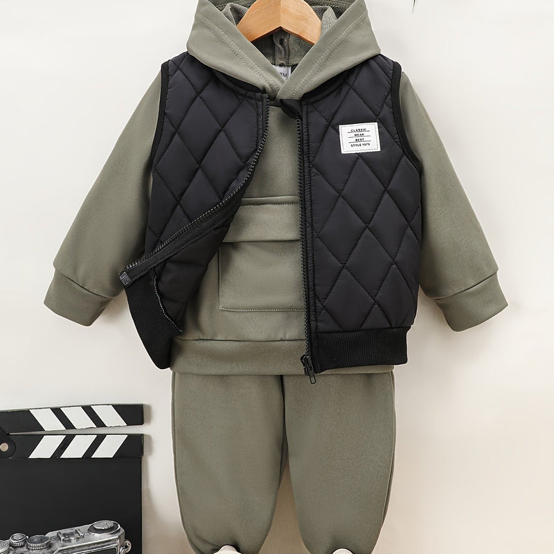 A Stylish And Comfortable Outfit for Baby Boys in Autumn And Winter.