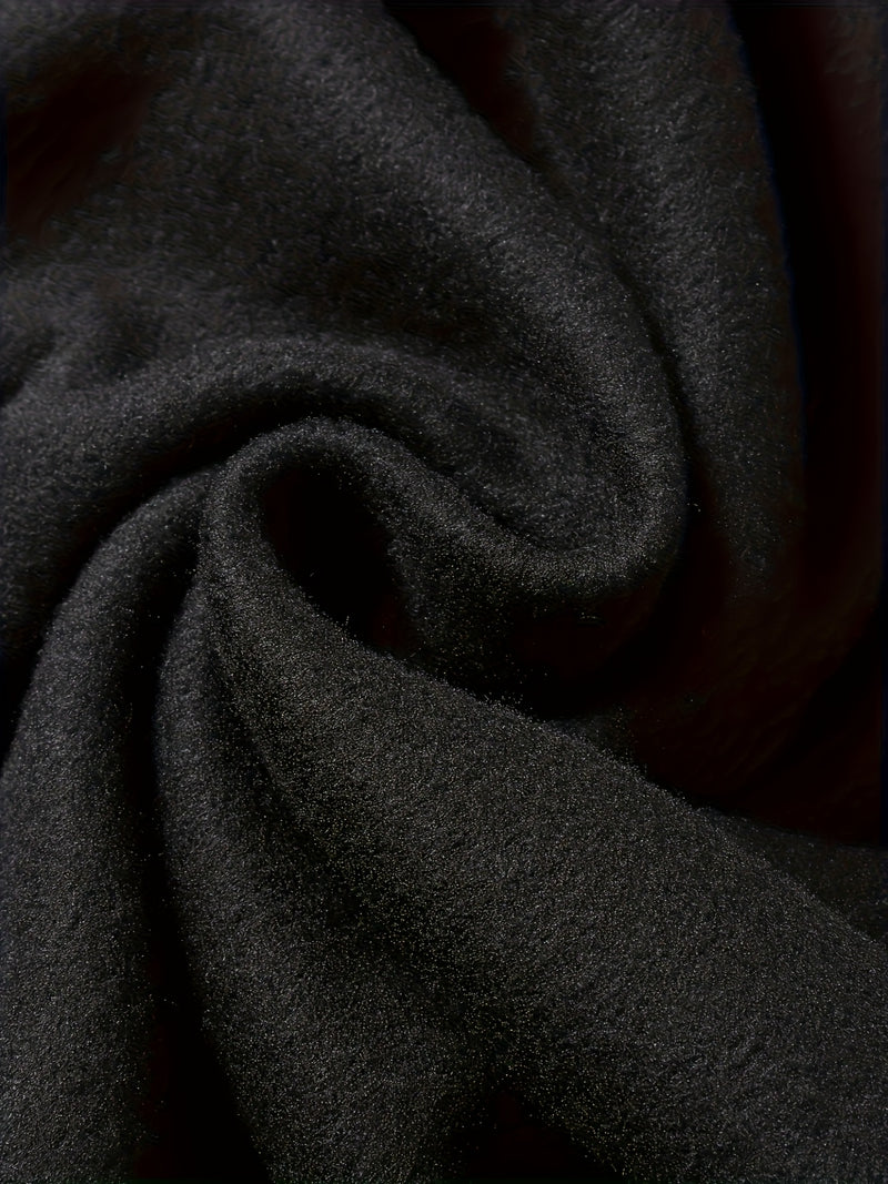 Men's Hooded Sweatshirt & Joggers Set.