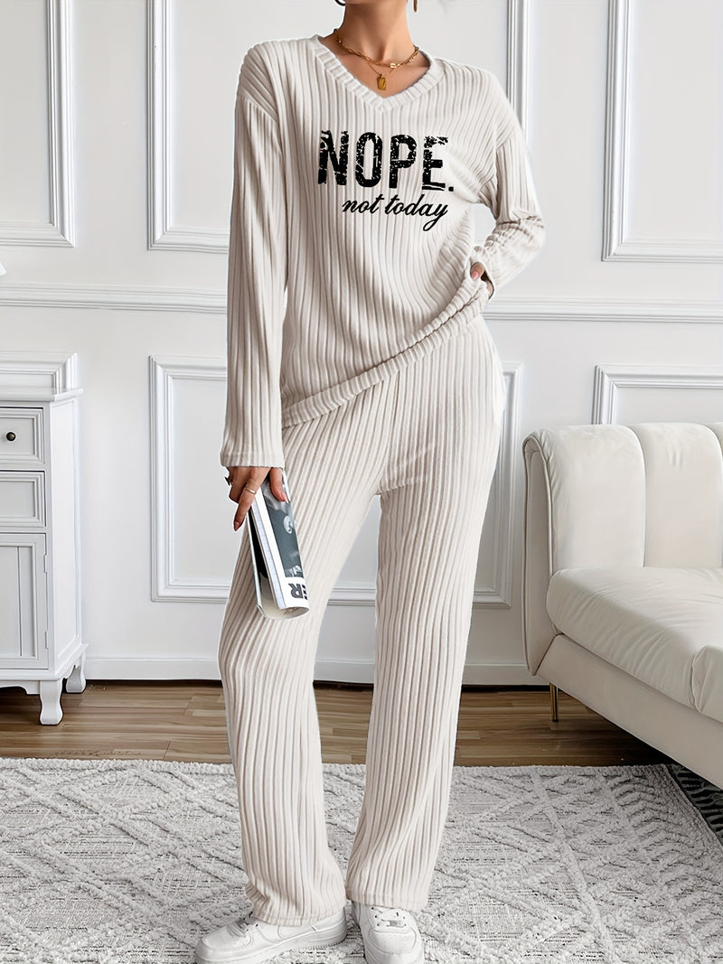 Casual And Stylish Two-Piece Set for Women.