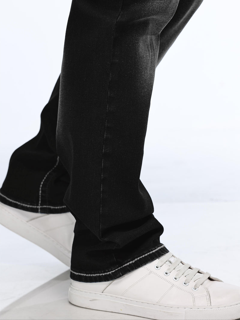 Men's Vintage-Inspired Slim Fit Embroidered Stretch Jeans.