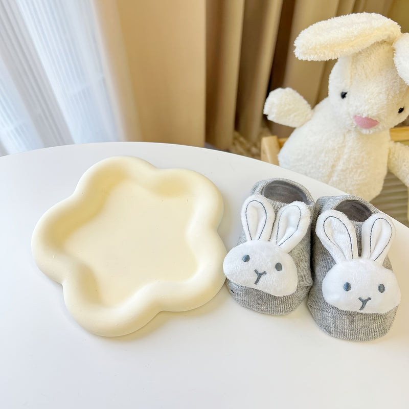 A Pair of Baby Socks for Newborns, Suitable for Infants Aged 0-1.