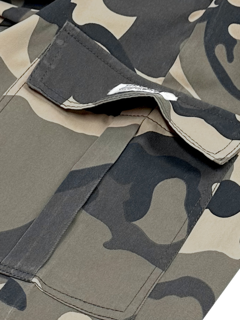 2pcs set of Men's camouflage work pants.
