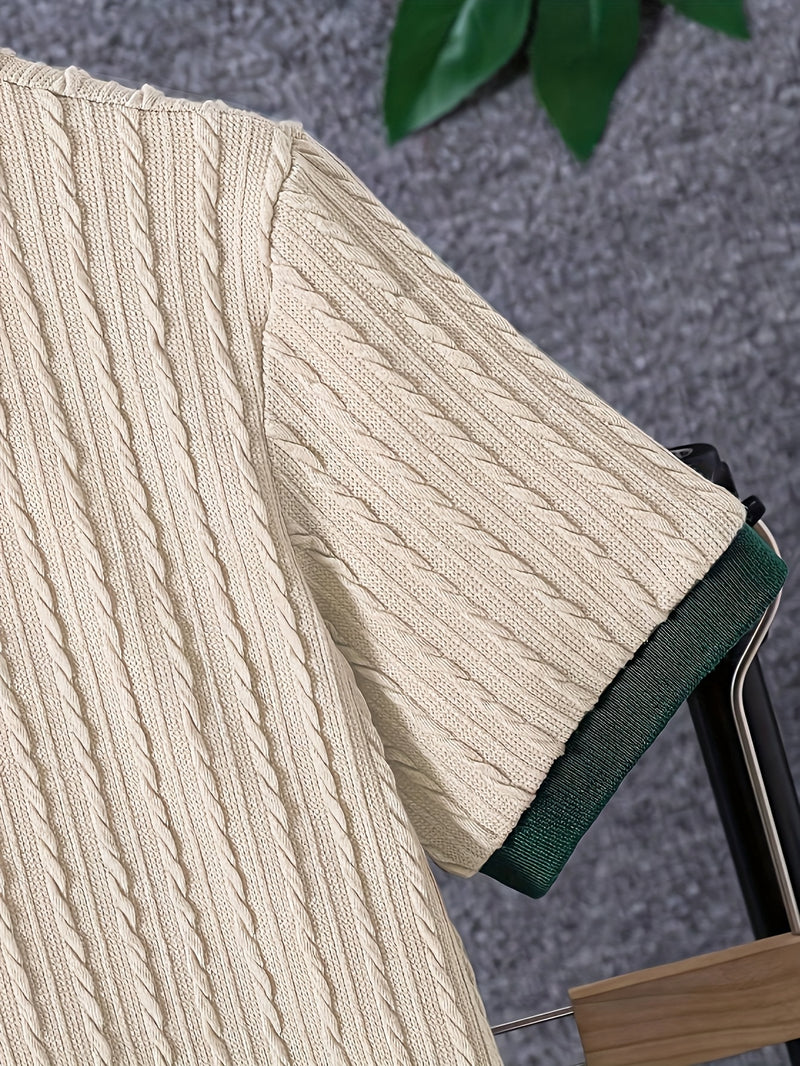 Men'S Casual Fashion Set Featuring a Top And Shorts.