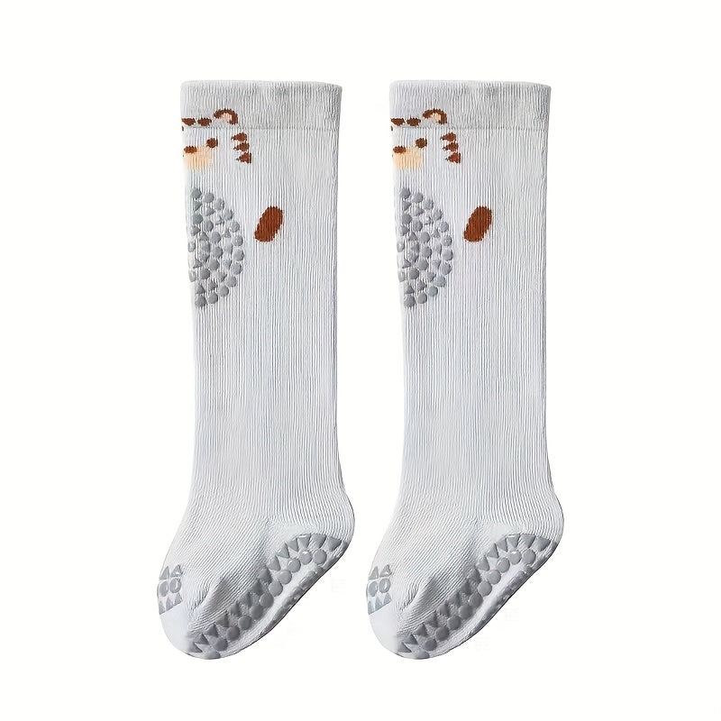 A Pair of Mid-Length Socks with Knee, Featuring Non-Slip And Collision-Resistant Designs.