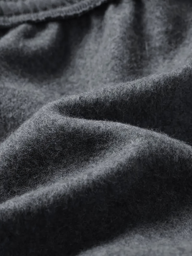 This Two-Piece Fleece Jogger Set Is Perfect for Both Men And Women.