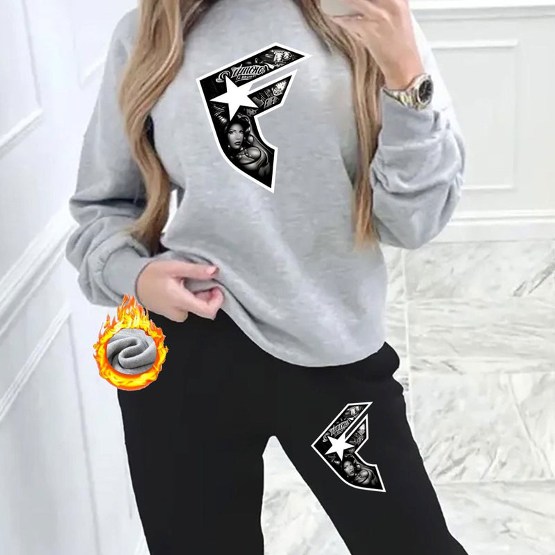 A Two-Piece Set for Women, Essential for Autumn And Winter.