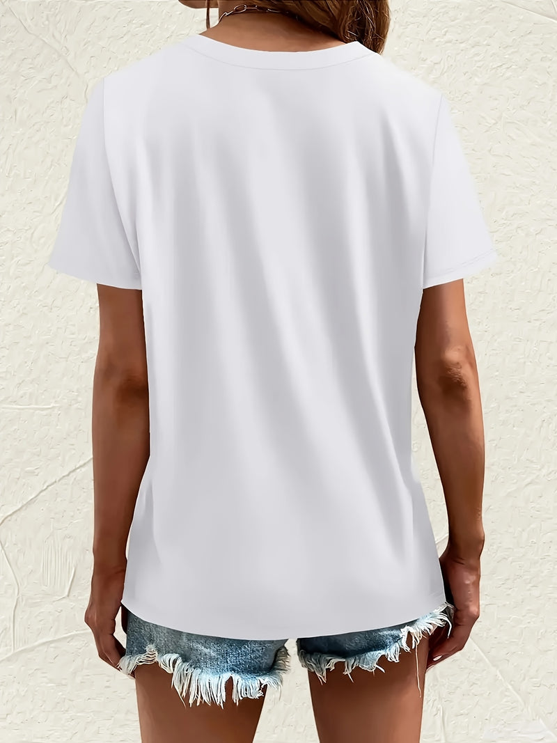 Trendy Women's Short-Sleeve T-Shirt with Adorable Cat Print.