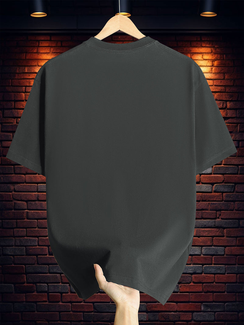Men's 200gsm Heavyweight Cotton T-Shirt.