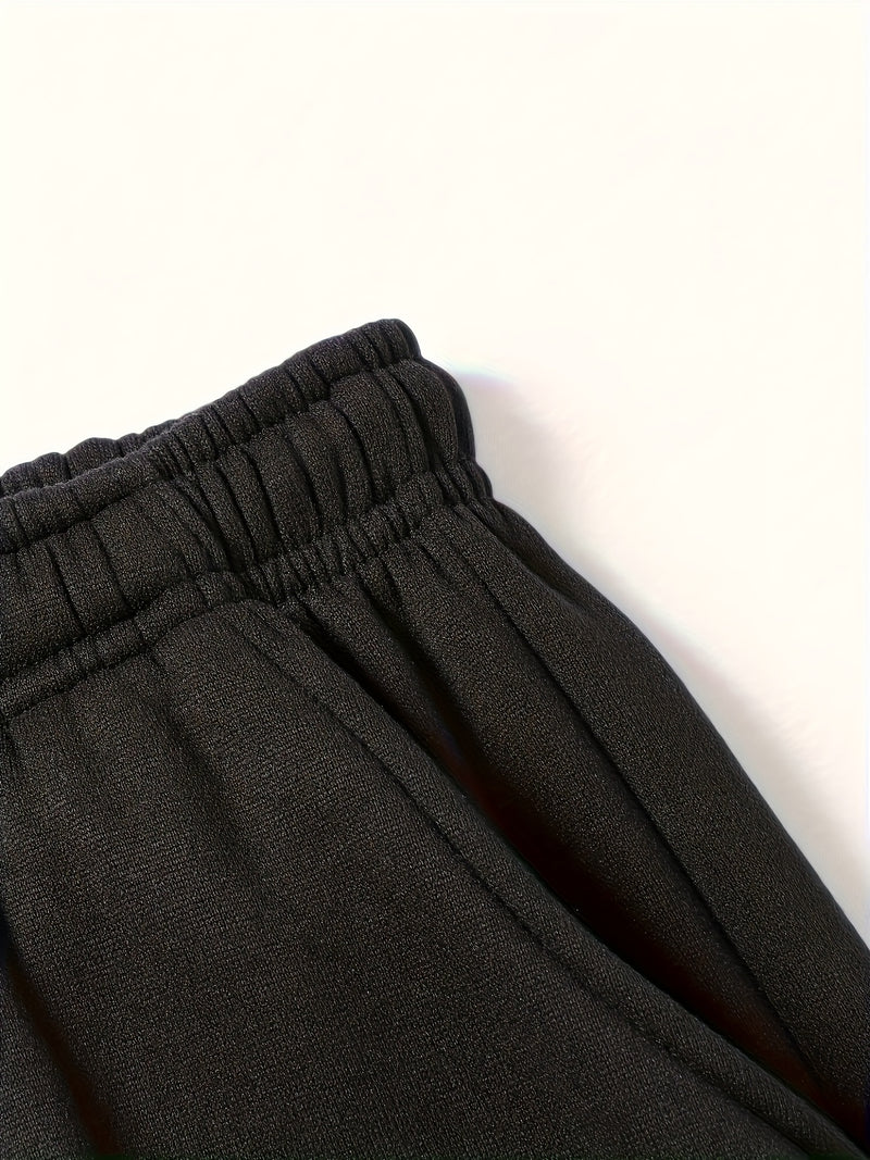 Men's Hooded Sweatshirt & Joggers Set.