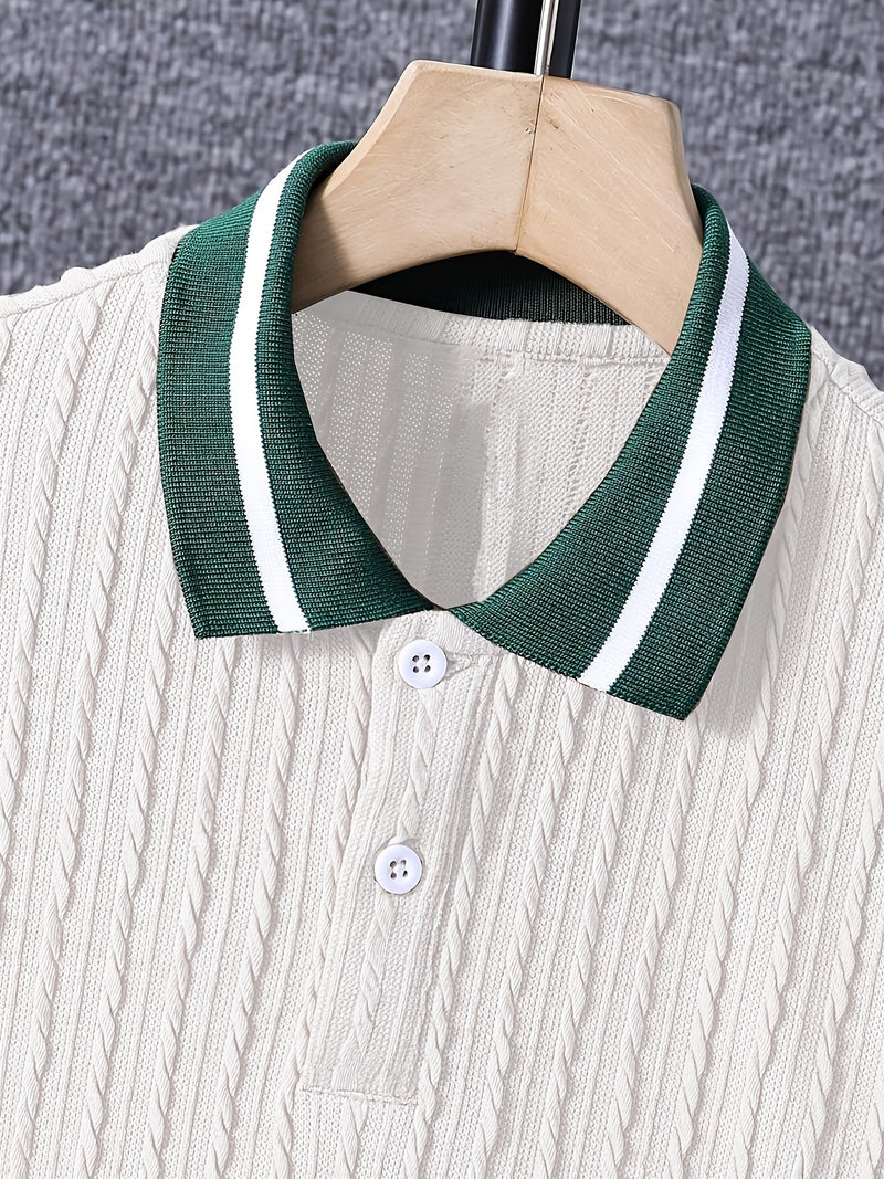 Men'S Casual Fashion Set Featuring a Top And Shorts.