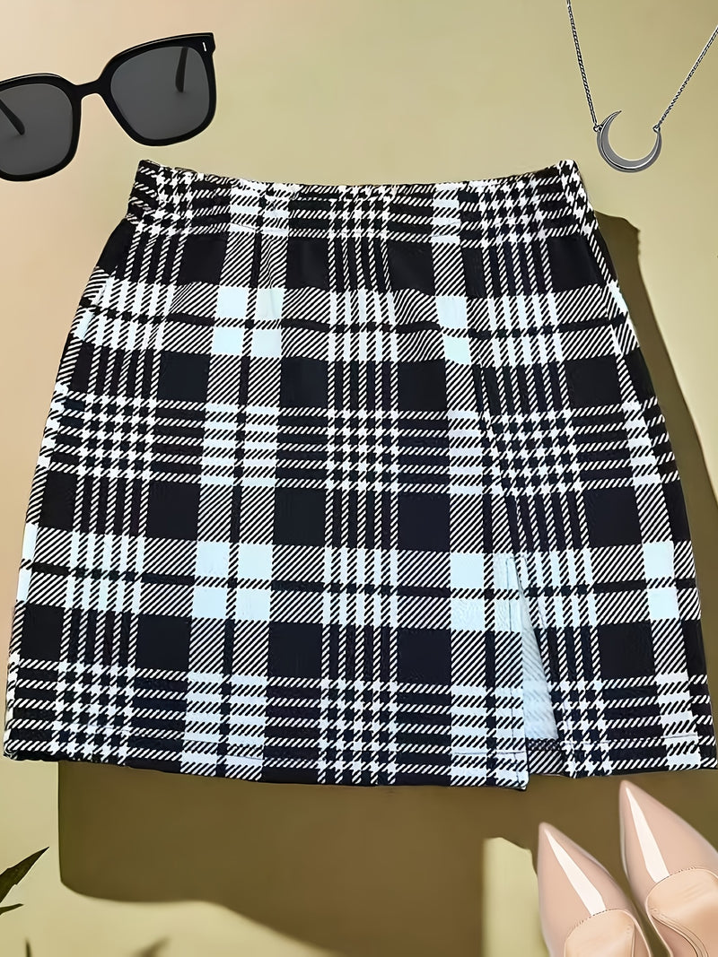 Fashionable Women's Semi-skirt.