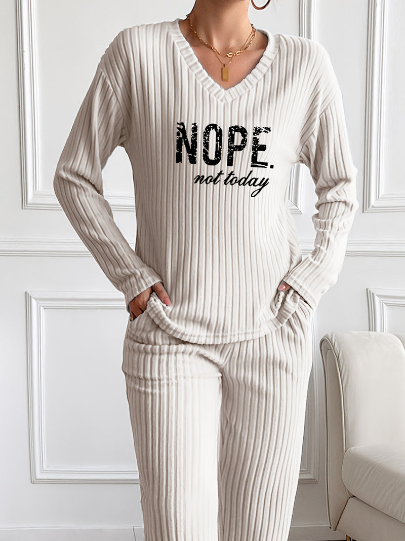 Casual And Stylish Two-Piece Set for Women.