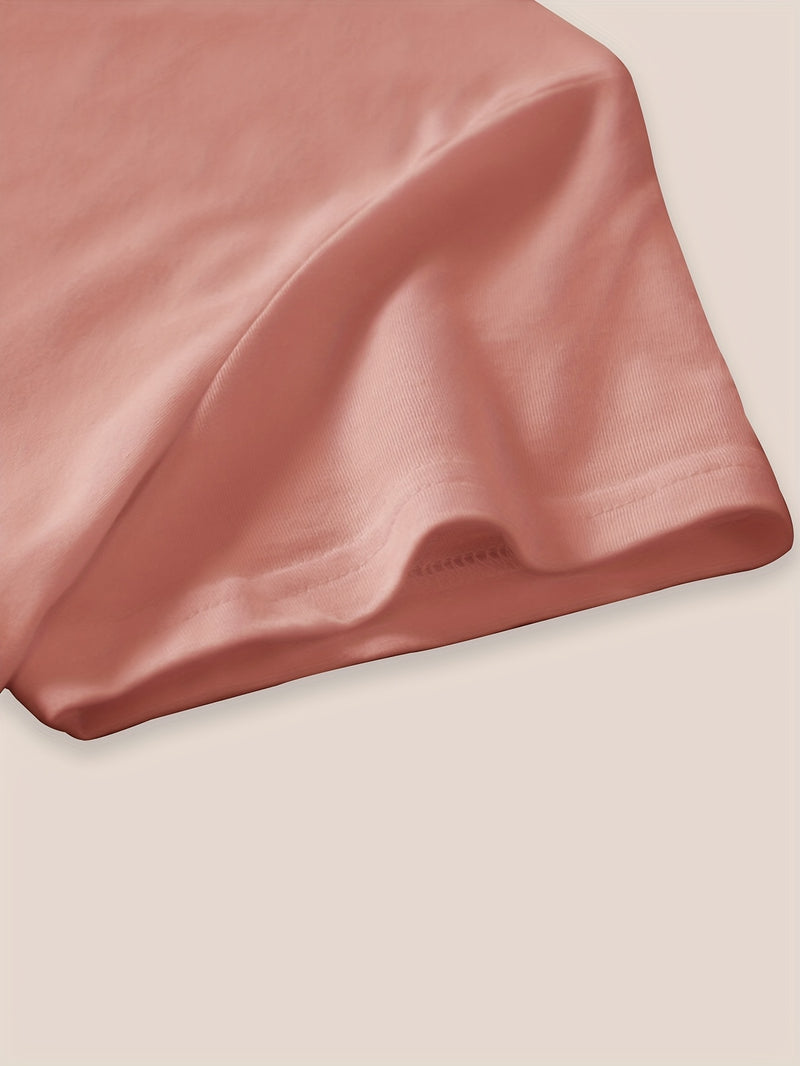 Women’s Geometric Print T-Shirt.