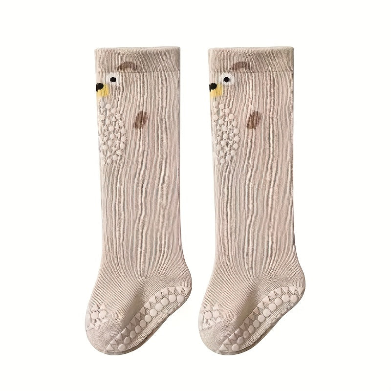 A Pair of Mid-Length Socks with Knee, Featuring Non-Slip And Collision-Resistant Designs.