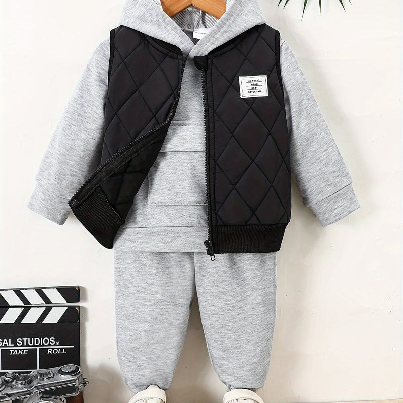 A Stylish And Comfortable Outfit for Baby Boys in Autumn And Winter.