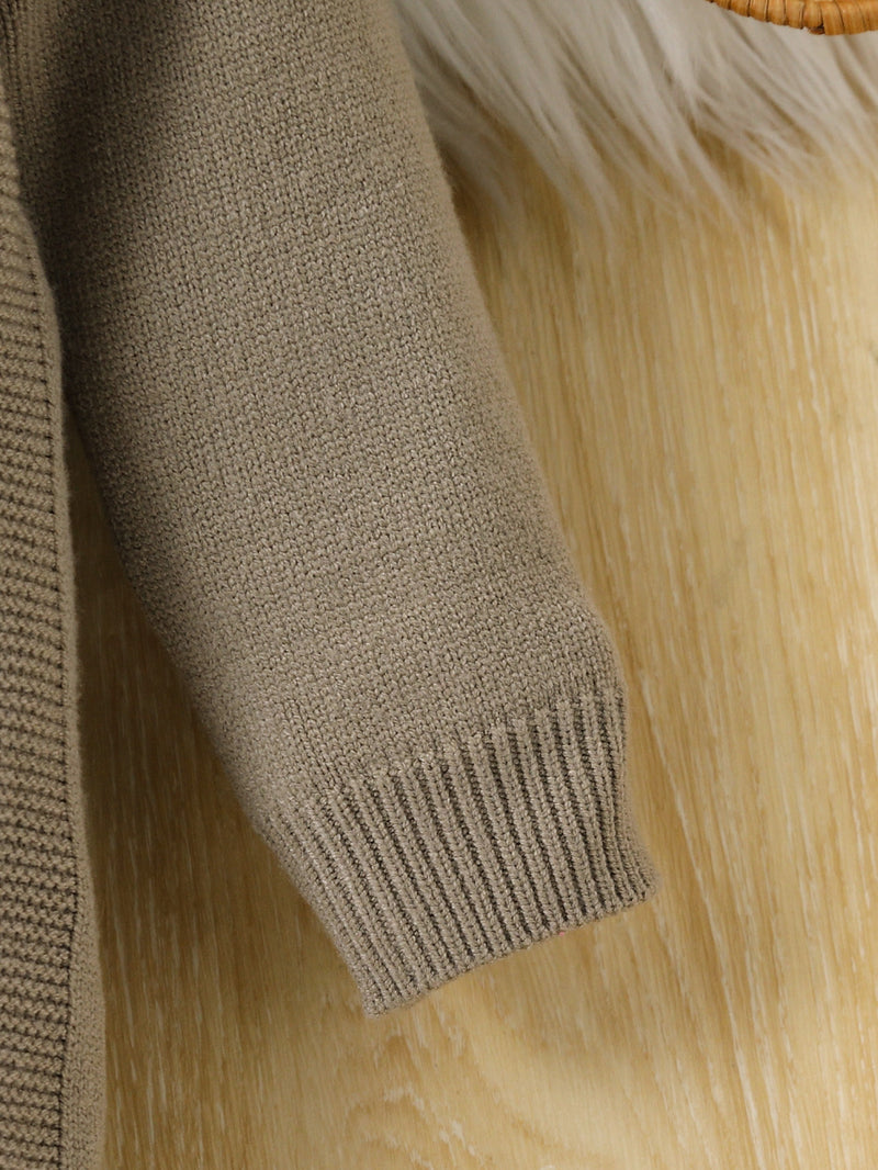 Gray Knitted Jacquard Large Lapel Half-Open Button Crotch Opening Thick.