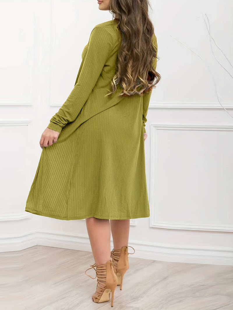 Women’s Solid color pitted two wear three piece suit.