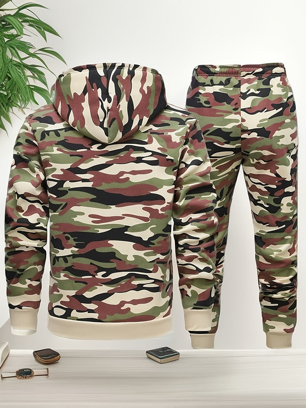 Men's Camouflage Print Hooded Sweatshirt and Jogger Set.
