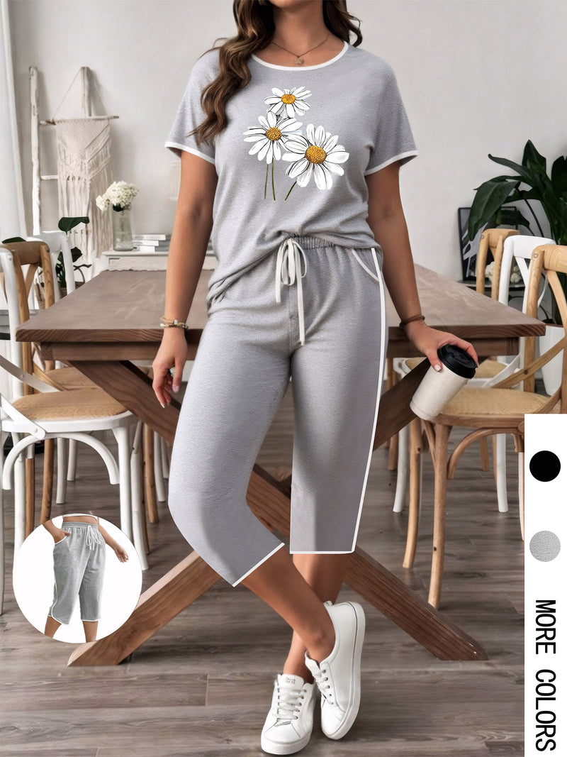 Women's Outfit Featuring a White Round-Neck Short-Sleeve T-Shirt.