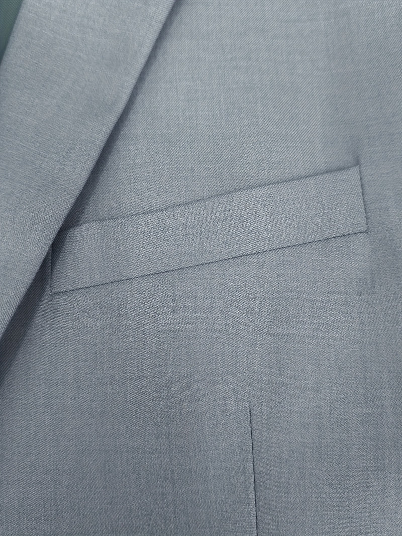 A Men'S Two-Piece Suit Featuring a Easy And Stylish Design.