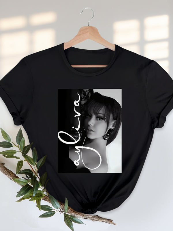 Women's Casual Summer Short Sleeve T-Shirt.