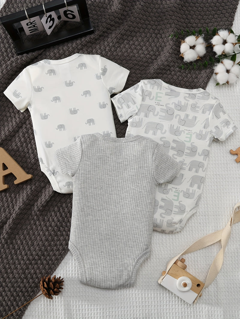 3-Piece Newborn Set with Cute Bear Pattern, Casual Outfit for Boys 0-9 Months.