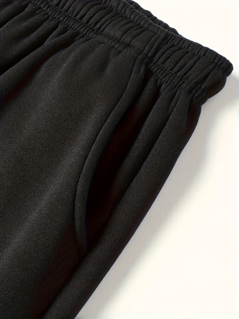 Men's Hooded Sweatshirt & Joggers Set.