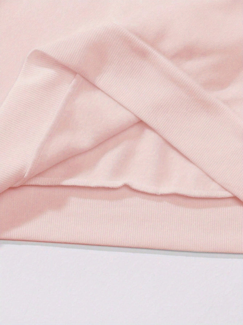 A Two-Piece Set for Women, Essential for Autumn And Winter.