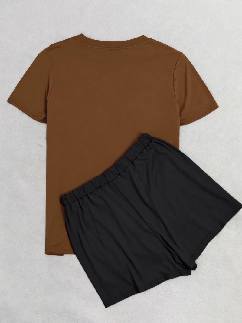 Women's Trendy Casual Sports Short-Sleeve Top And Shorts Set.