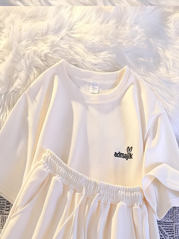 Women’s Summer Casual Short Sleeve Fashion Shorts Set.