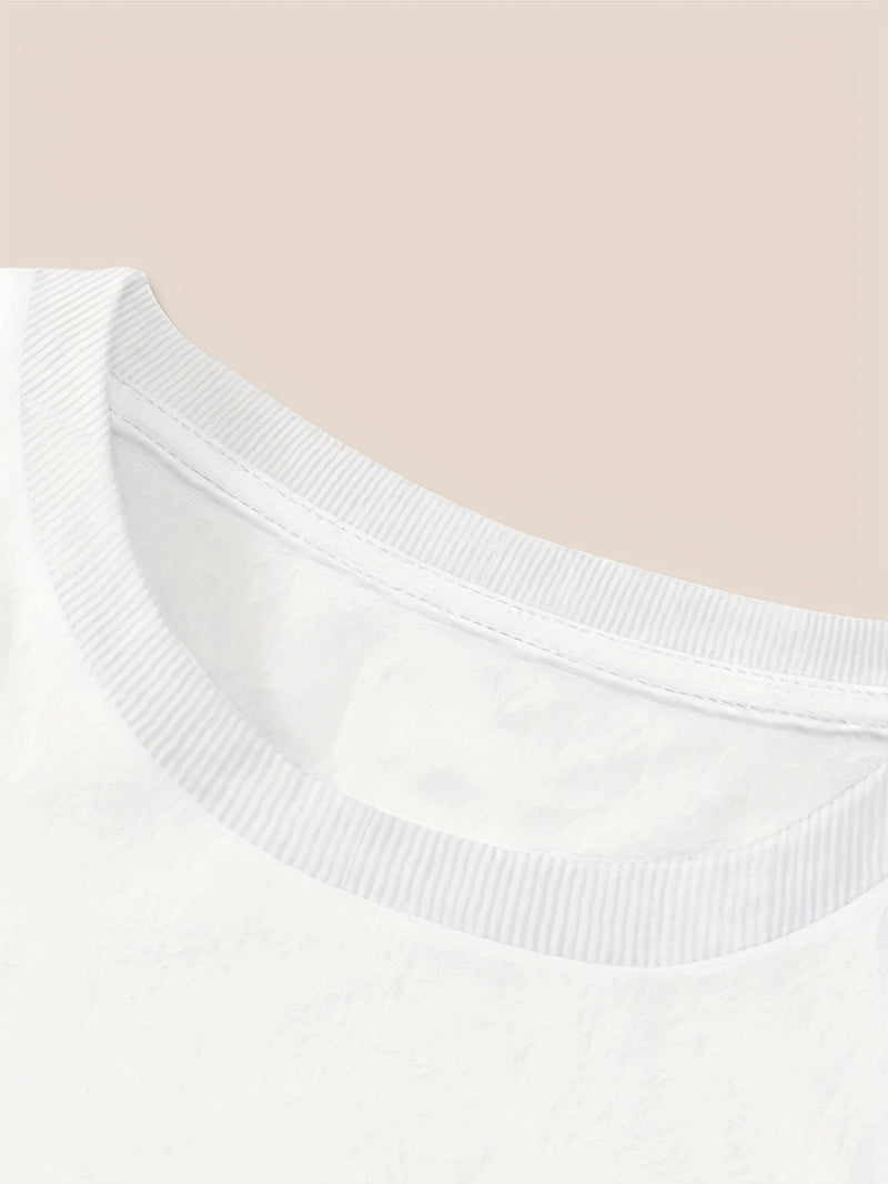 Women’s Geometric Print T-Shirt.