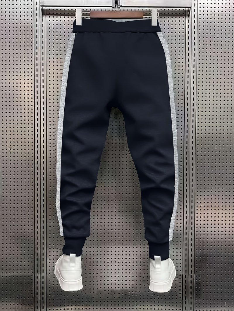 Men’s Athletic Joggers Featuring Printed Stretch Material for Gym And Jogging.