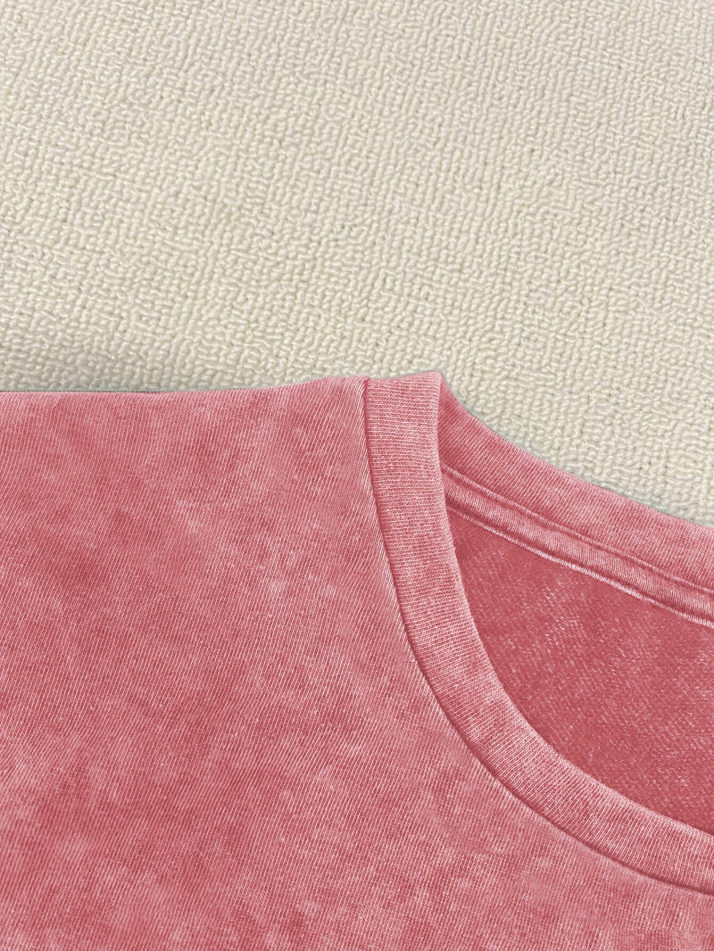 Women’s Graphic Print Round Neck Short Sleeve T-shirt.