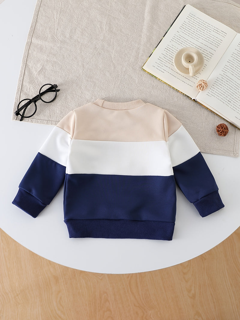 Three Options of Retro Animal Series Fleece Hoodies Available.